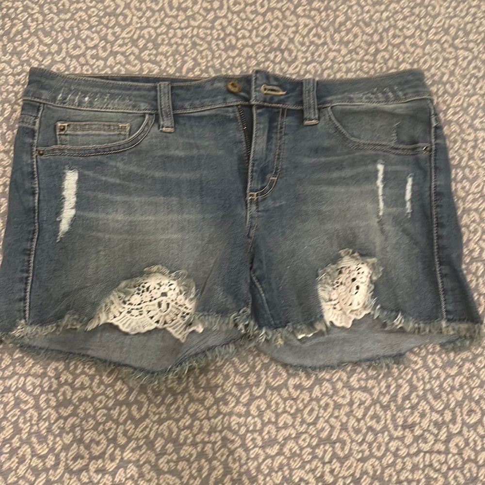 Sneak peek shorts